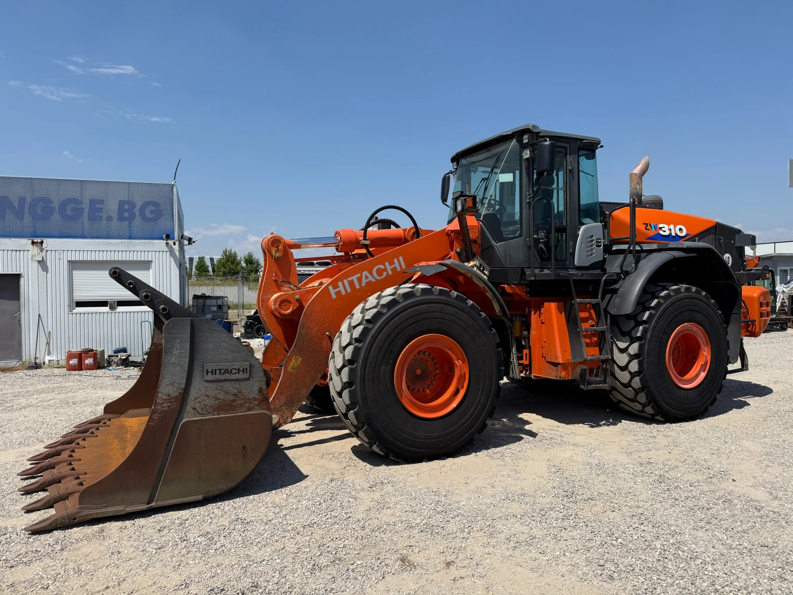 Челен товарач Hitachi ZW 310-6, снимка 3 - Индустриална техника - 55069709