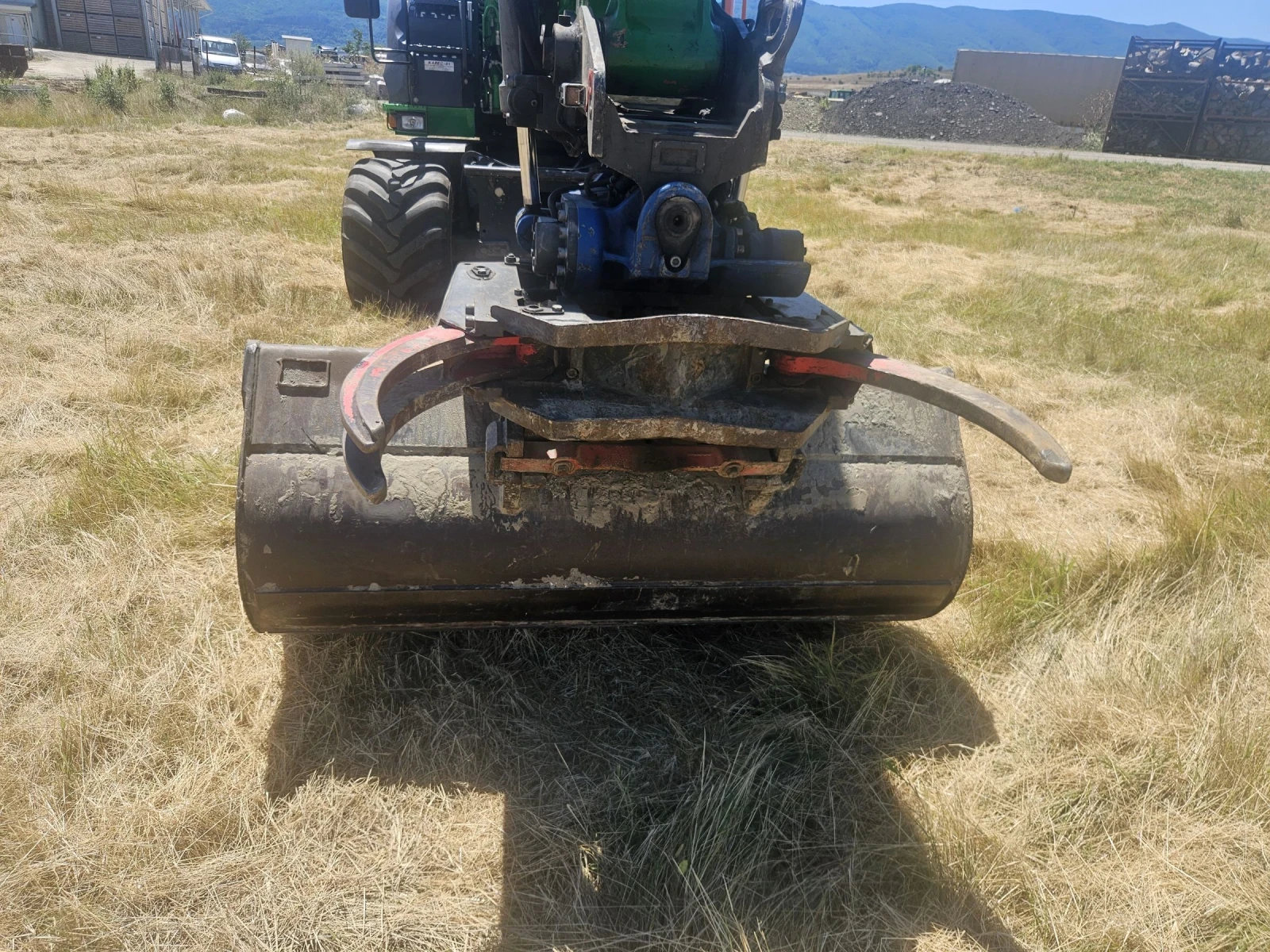 Багер Hitachi 140W, снимка 7 - Индустриална техника - 55477592