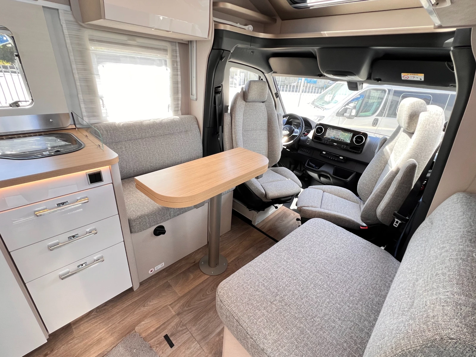 Кемпер HYMER / ERIBA 695 S   - изображение 7