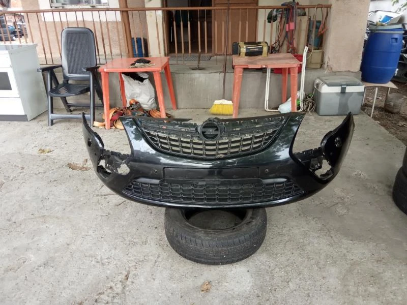 Рама и Каросерия за Opel Zafira, снимка 1 - Части - 39775955