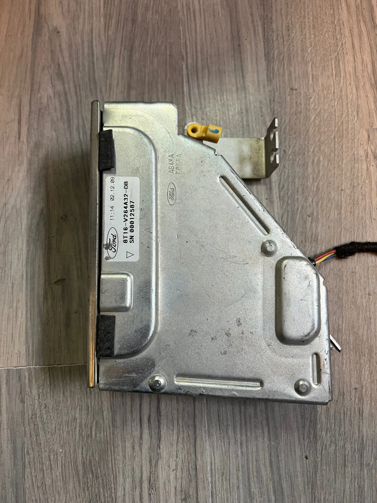 8T16-V264A32-DB       FORD TRANSIT CONNECT 2010 8T16-V264A32-DB | Mobile.bg   1