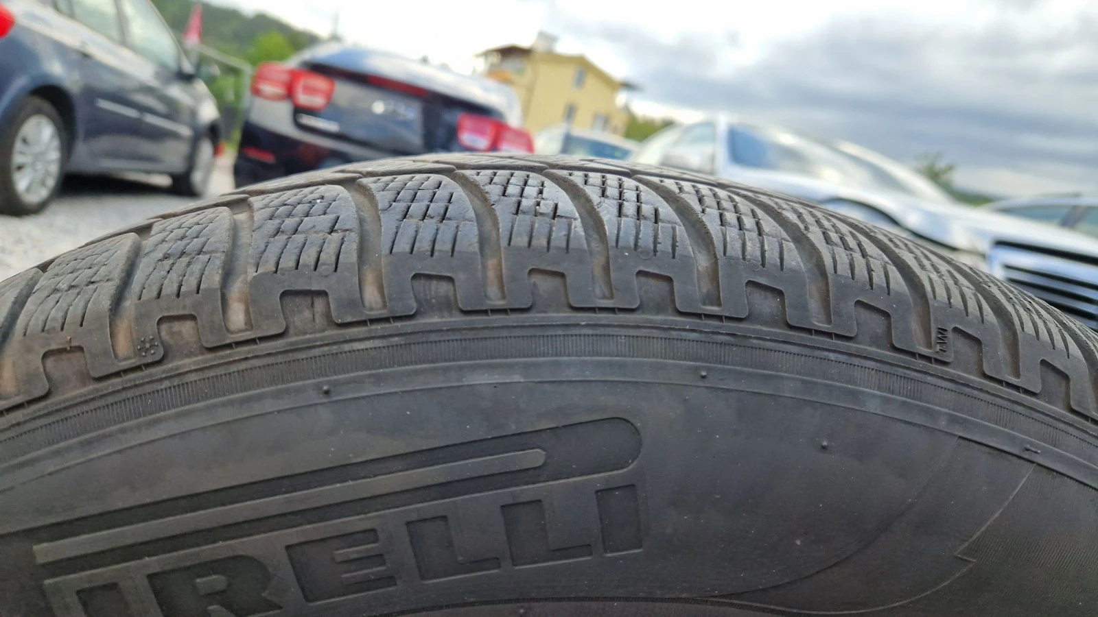    235/65R18  Nissan | Mobile.bg   3