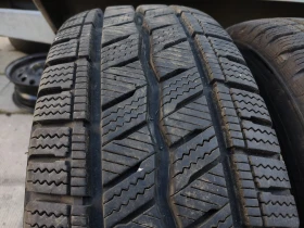 Гуми Зимни 215/65R16, снимка 1 - Гуми и джанти - 47278319