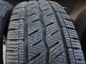 Гуми Зимни 215/65R16, снимка 2 - Гуми и джанти - 47278319