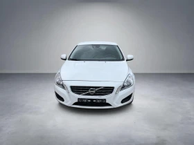 Volvo V60 2.0 D, снимка 2