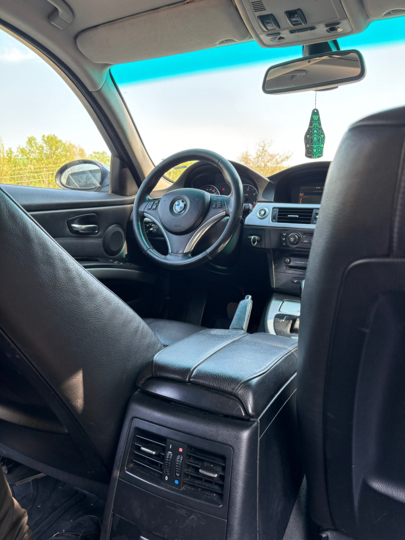 BMW 320, снимка 6 - Автомобили и джипове - 45892731