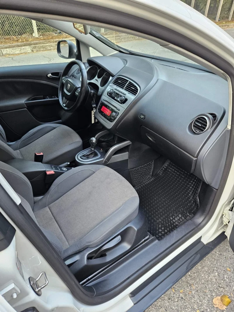 Seat Altea 1.6tdi, снимка 5 - Автомобили и джипове - 47487848