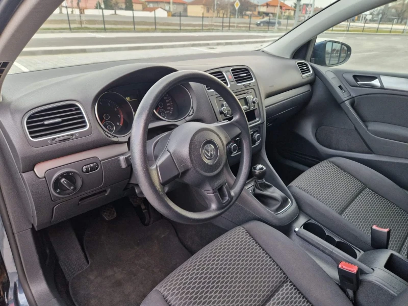 VW Golf 1.4 /80 к.с., снимка 8 - Автомобили и джипове - 48888320