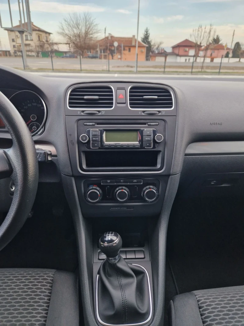 VW Golf 1.4 /80 к.с., снимка 12 - Автомобили и джипове - 48888320