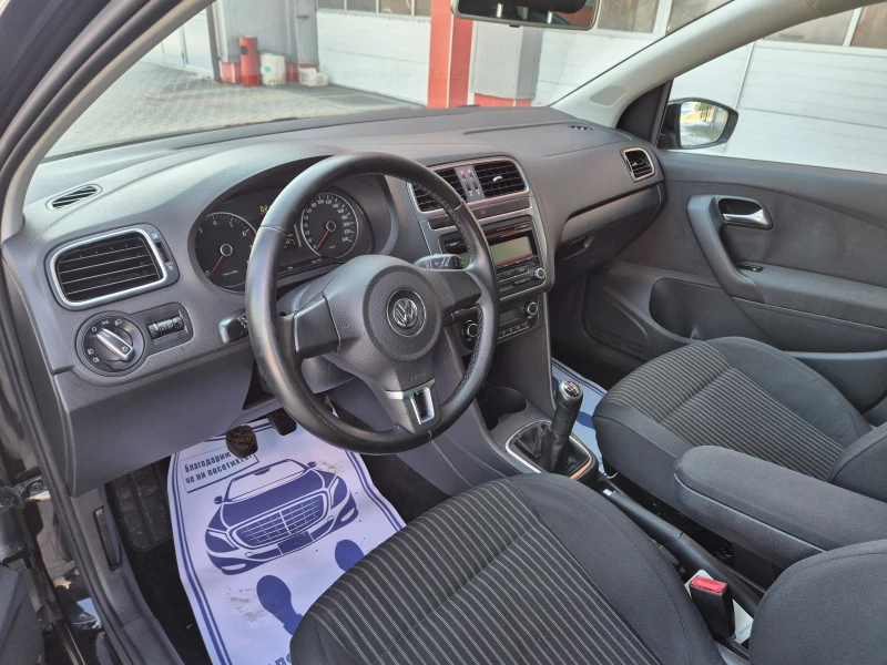 VW Polo 1.4i 86k.s KLIMATRONIK, снимка 9 - Автомобили и джипове - 49243797