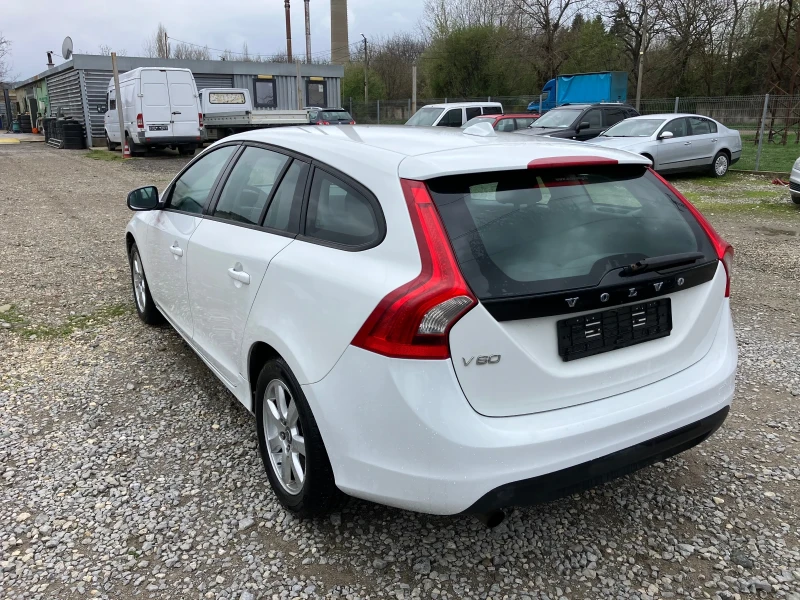 Volvo V60 2.0 D, снимка 3 - Автомобили и джипове - 49698069