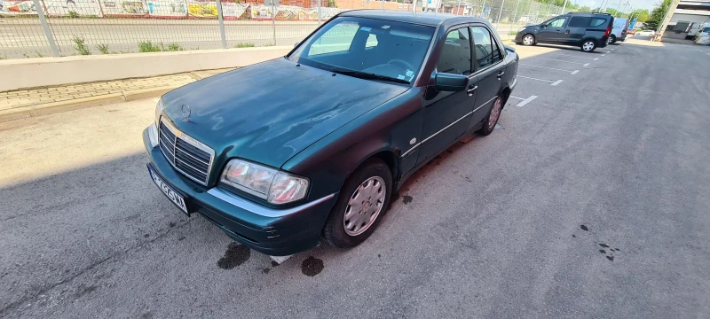 Mercedes-Benz C 220 220CDI, снимка 11 - Автомобили и джипове - 51993741