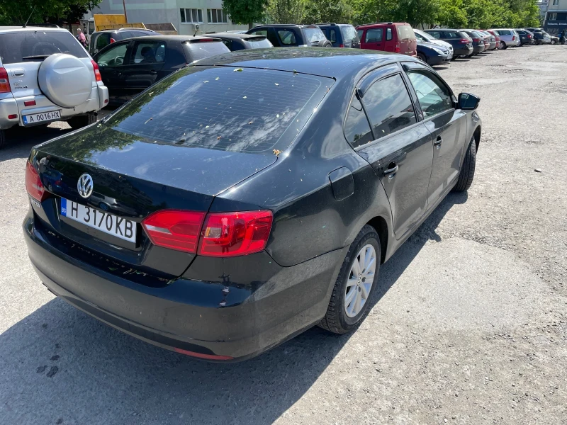 VW Jetta 2.0 за газ, снимка 4 - Автомобили и джипове - 52316556