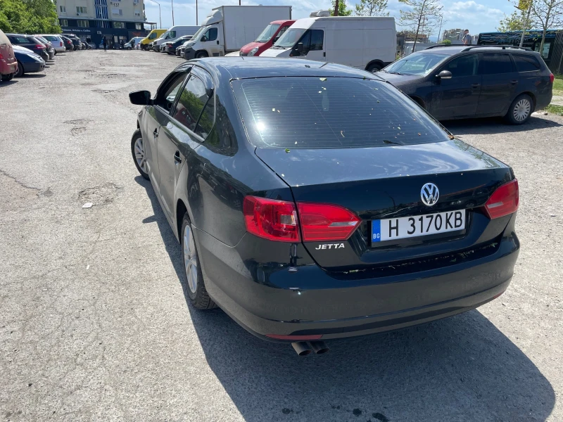 VW Jetta 2.0 за газ, снимка 3 - Автомобили и джипове - 52316556