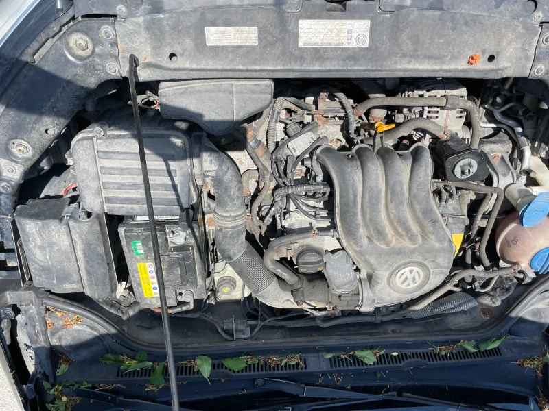 VW Jetta 2.0 за газ, снимка 7 - Автомобили и джипове - 52316556