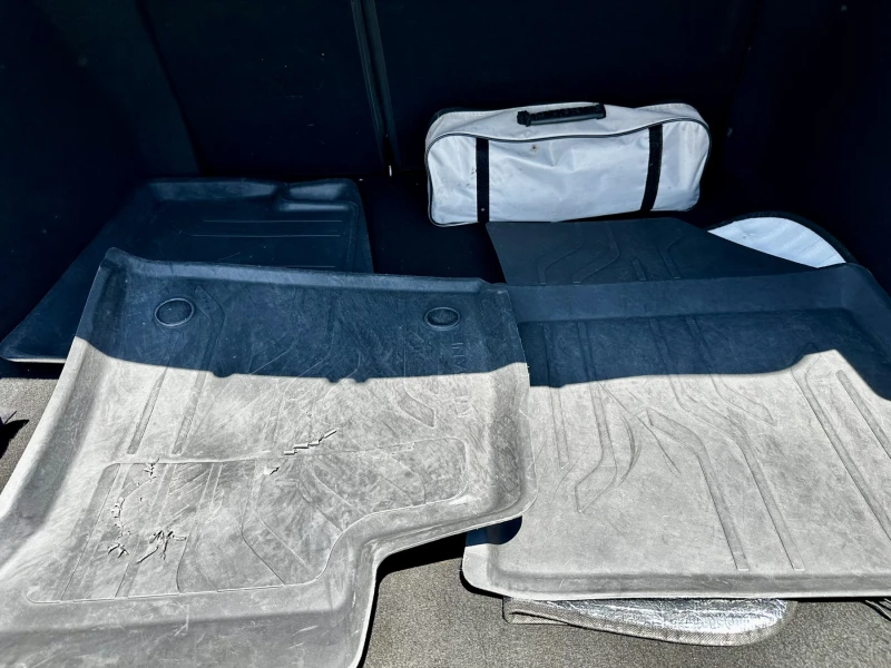 Renault Megane 1, 5dCi EDC AUTO/Пълна сервизна история, снимка 15 - Автомобили и джипове - 51024177