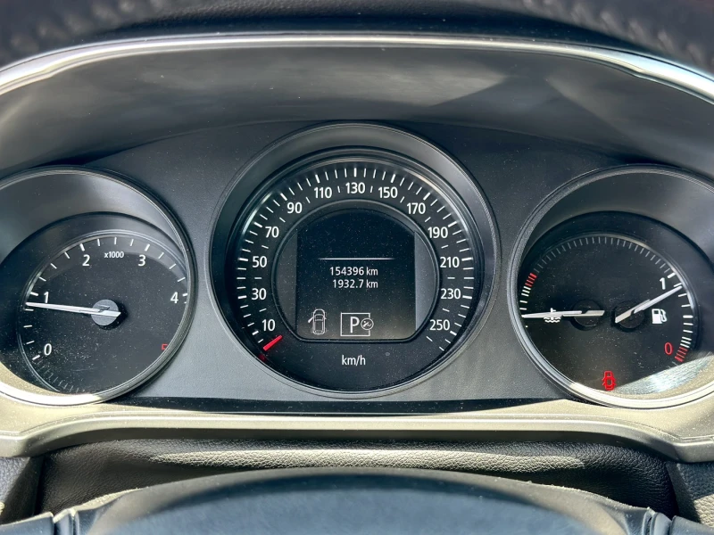 Renault Megane 1, 5dCi EDC AUTO/Пълна сервизна история, снимка 11 - Автомобили и джипове - 51024177