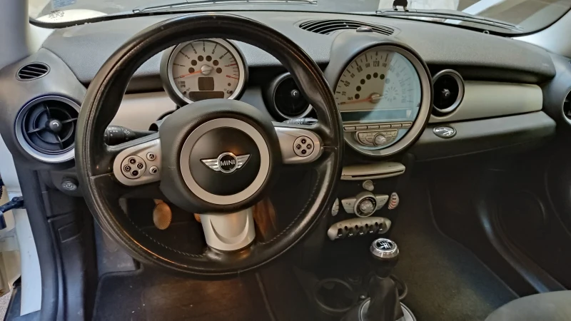 Mini Clubman 7лв./100км., снимка 10 - Автомобили и джипове - 51294622