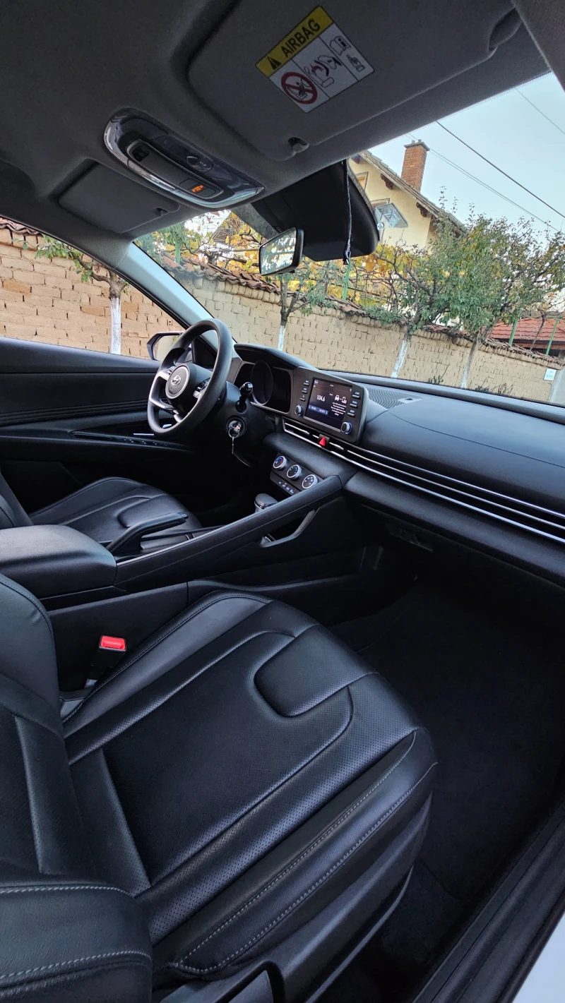 Hyundai Elantra, снимка 13 - Автомобили и джипове - 52267765