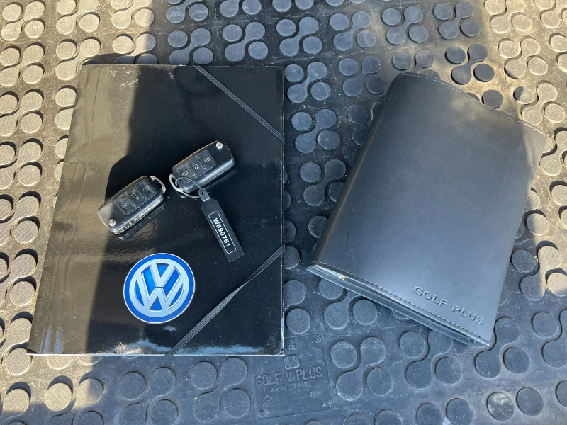 VW Golf Plus 1.6 102 k.c. BSE подгрев.мултиволан, снимка 16 - Автомобили и джипове - 52291088
