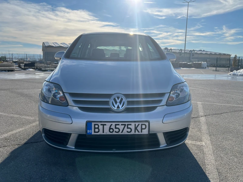 VW Golf Plus 1.6 102 k.c. BSE подгрев.мултиволан, снимка 3 - Автомобили и джипове - 52291088