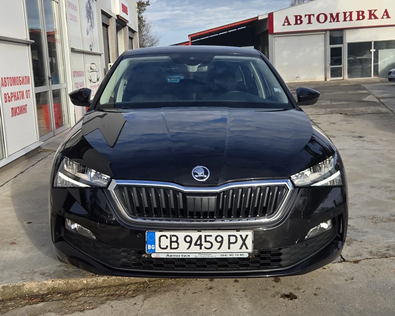 Skoda Scala 92746км. Автоматик, снимка 2 - Автомобили и джипове - 52617167