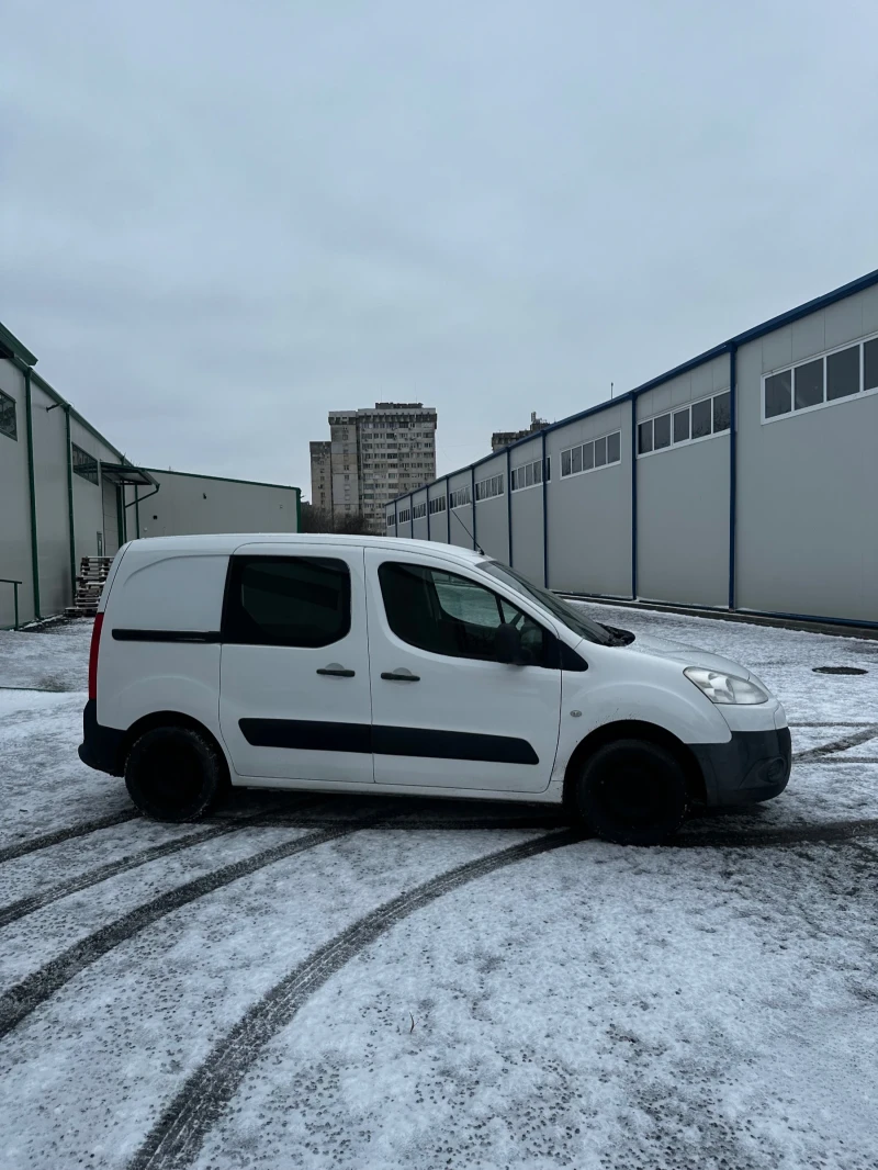 Peugeot Partner 1.6 HDI  Климатик  2012г, снимка 7 - Автомобили и джипове - 52927891
