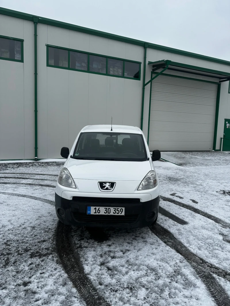 Peugeot Partner 1.6 HDI  Климатик  2012г, снимка 3 - Автомобили и джипове - 52927891