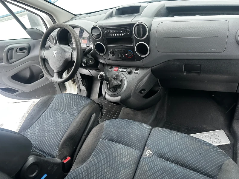 Peugeot Partner 1.6 HDI  Климатик  2012г, снимка 11 - Автомобили и джипове - 52927891