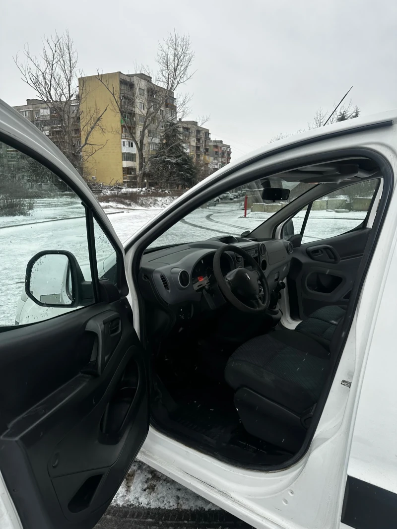 Peugeot Partner 1.6 HDI  Климатик  2012г, снимка 9 - Автомобили и джипове - 52927891