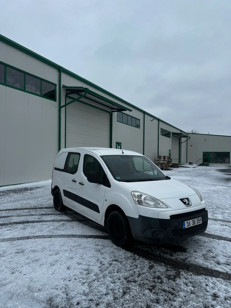 Peugeot Partner 1.6 HDI  Климатик  2012г, снимка 2 - Автомобили и джипове - 52927891