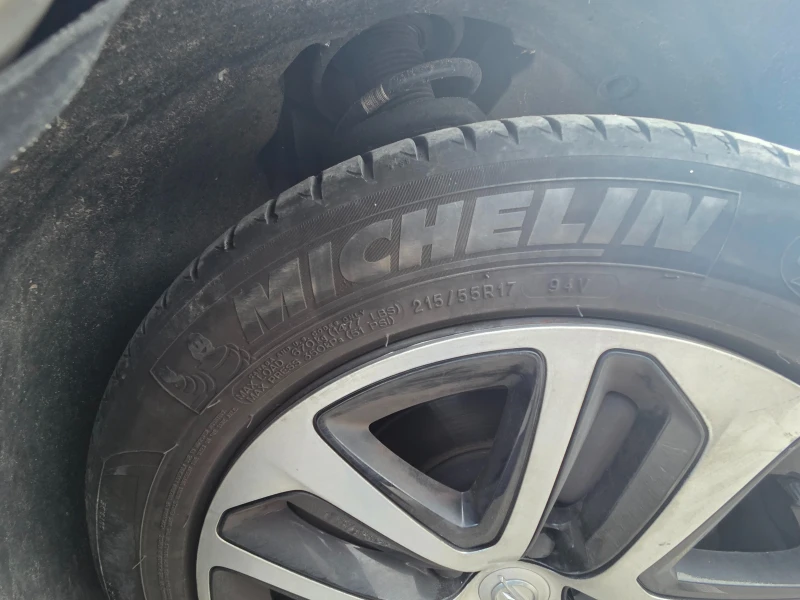 Opel Insignia SPORTS TOURER, снимка 16 - Автомобили и джипове - 53023688