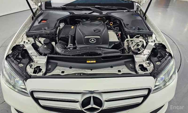 Mercedes-Benz E 300, снимка 6 - Автомобили и джипове - 53521068