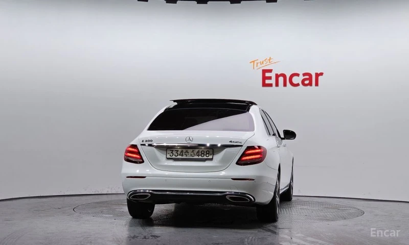 Mercedes-Benz E 300, снимка 4 - Автомобили и джипове - 53521068