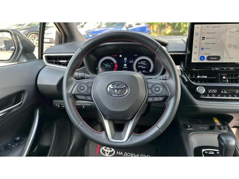 Toyota Corolla COROLLA HB 1.8 GR SPORT - изображение 9