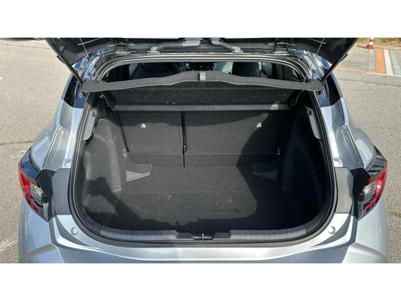 Toyota Corolla COROLLA HB 1.8 GR SPORT - изображение 10