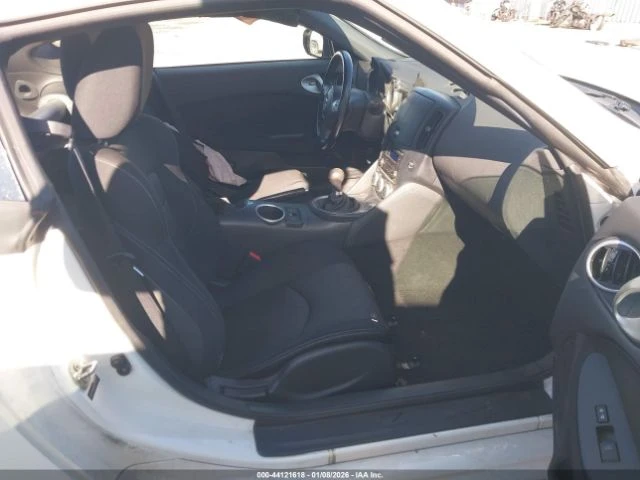 Nissan 370Z Sport - изображение 10