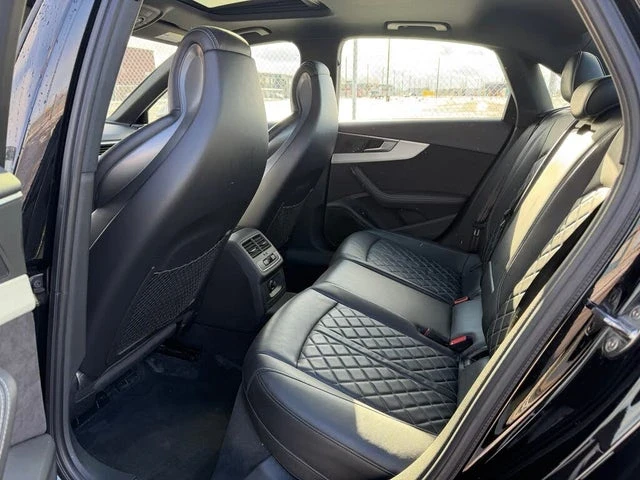 Audi S4 3.0T Premium Plus* ЛИЗИНГ* ЦЕНА ДО БЪЛГАРИЯ!!, снимка 11 - Автомобили и джипове - 53507791