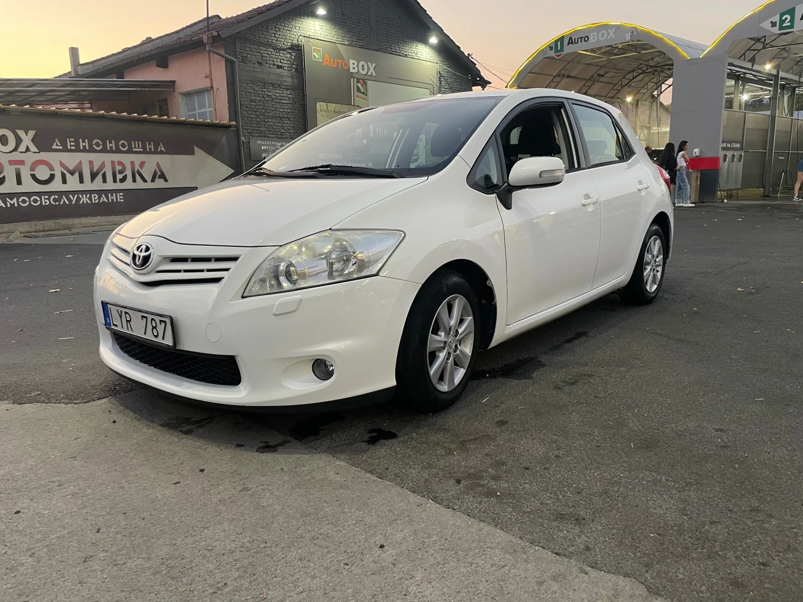 Toyota Auris 1.4 D4D | Mobile.bg   1