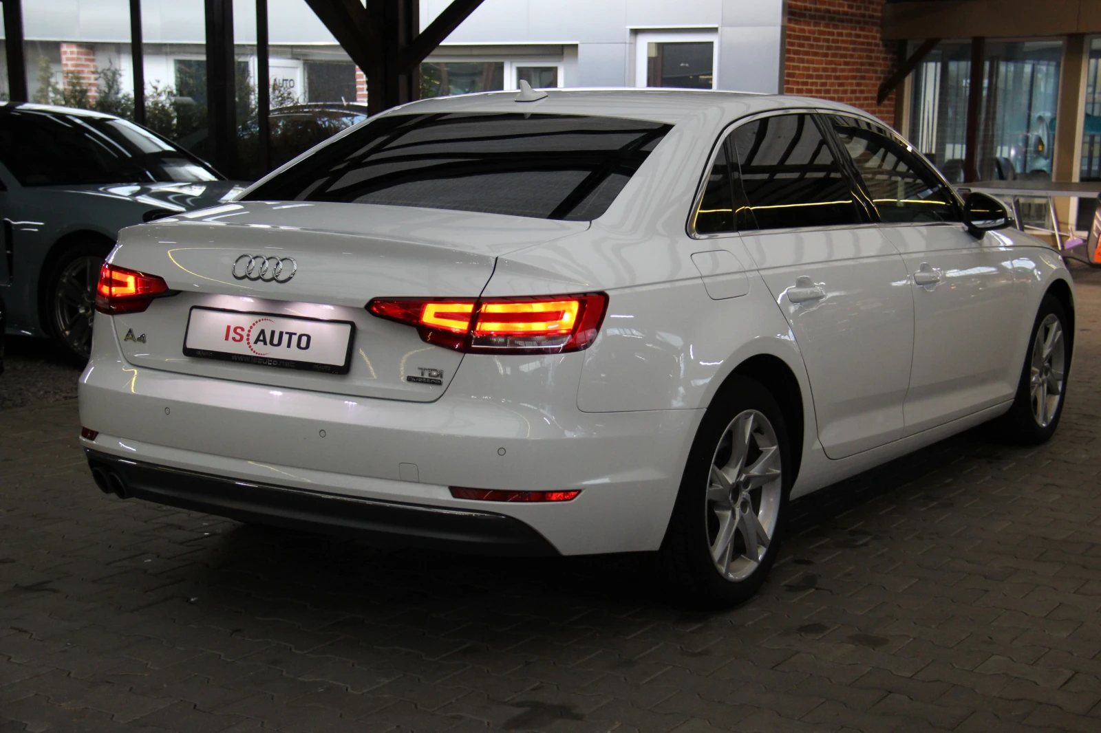 Audi A4 3.0TDI/Quattro/Led/DriveSelect/F1 - изображение 4