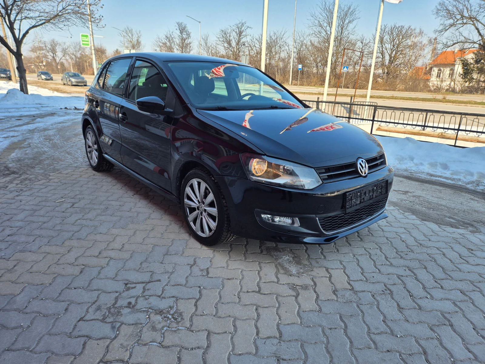 VW Polo 1.4i 86k.s KLIMATRONIK - изображение 3