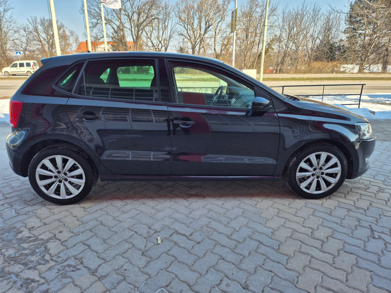 VW Polo 1.4i 86k.s KLIMATRONIK - изображение 4