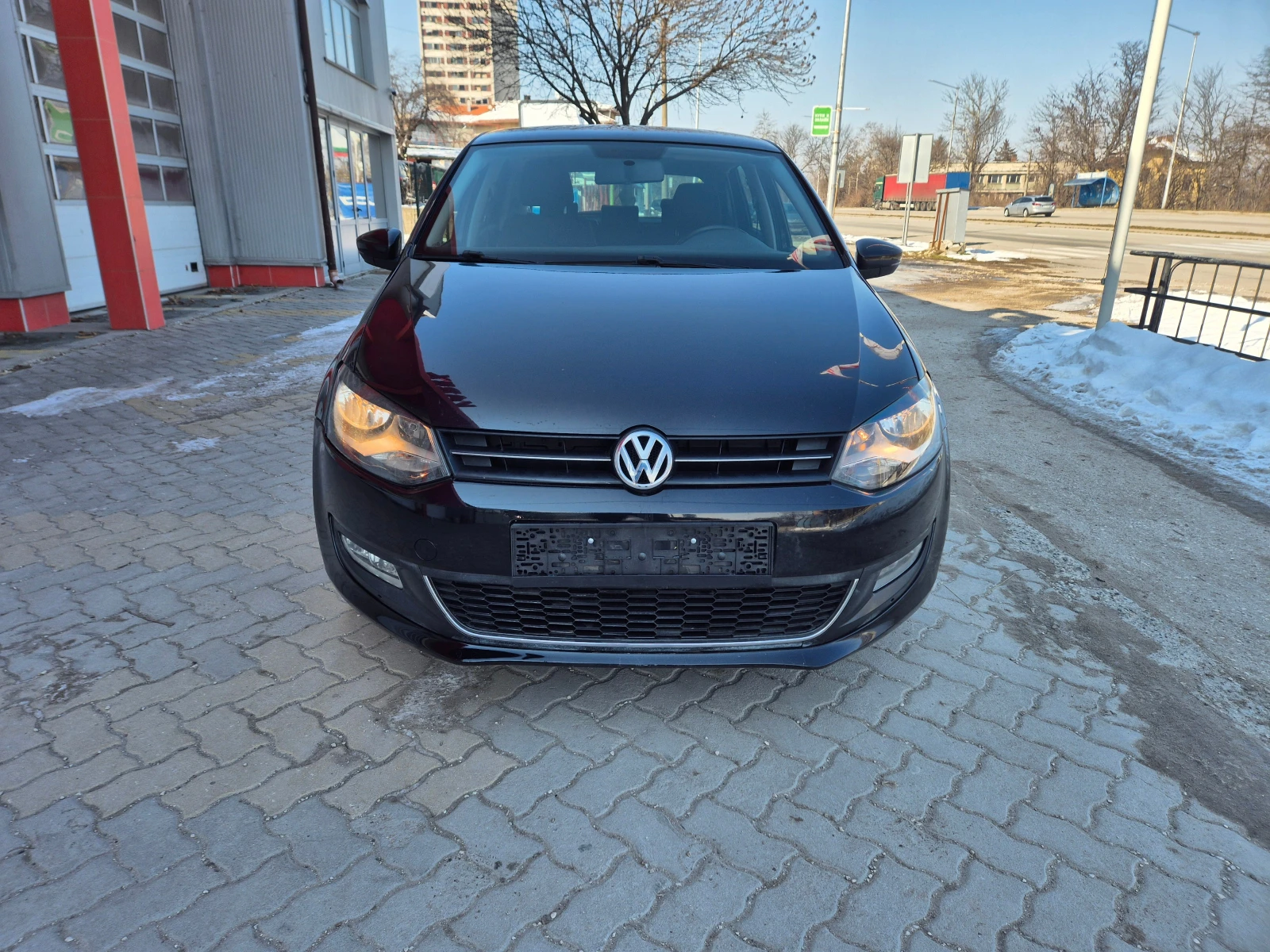 VW Polo 1.4i 86k.s KLIMATRONIK - изображение 2