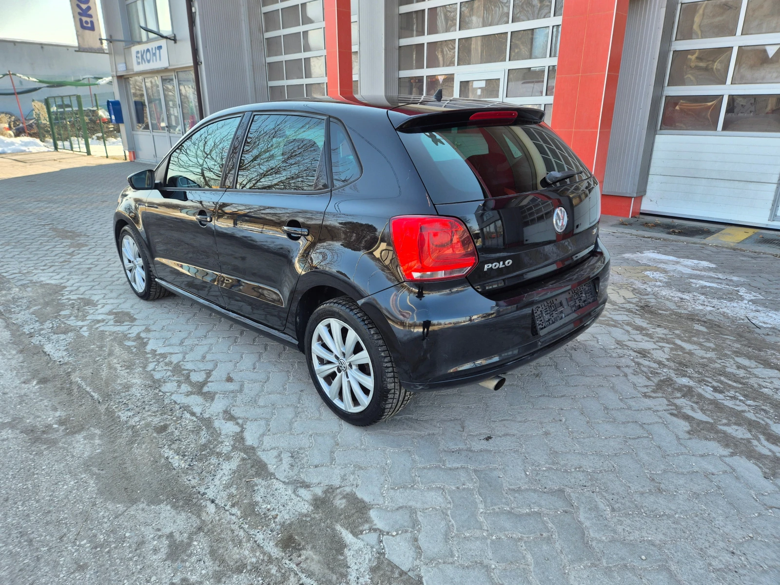 VW Polo 1.4i 86k.s KLIMATRONIK - изображение 7