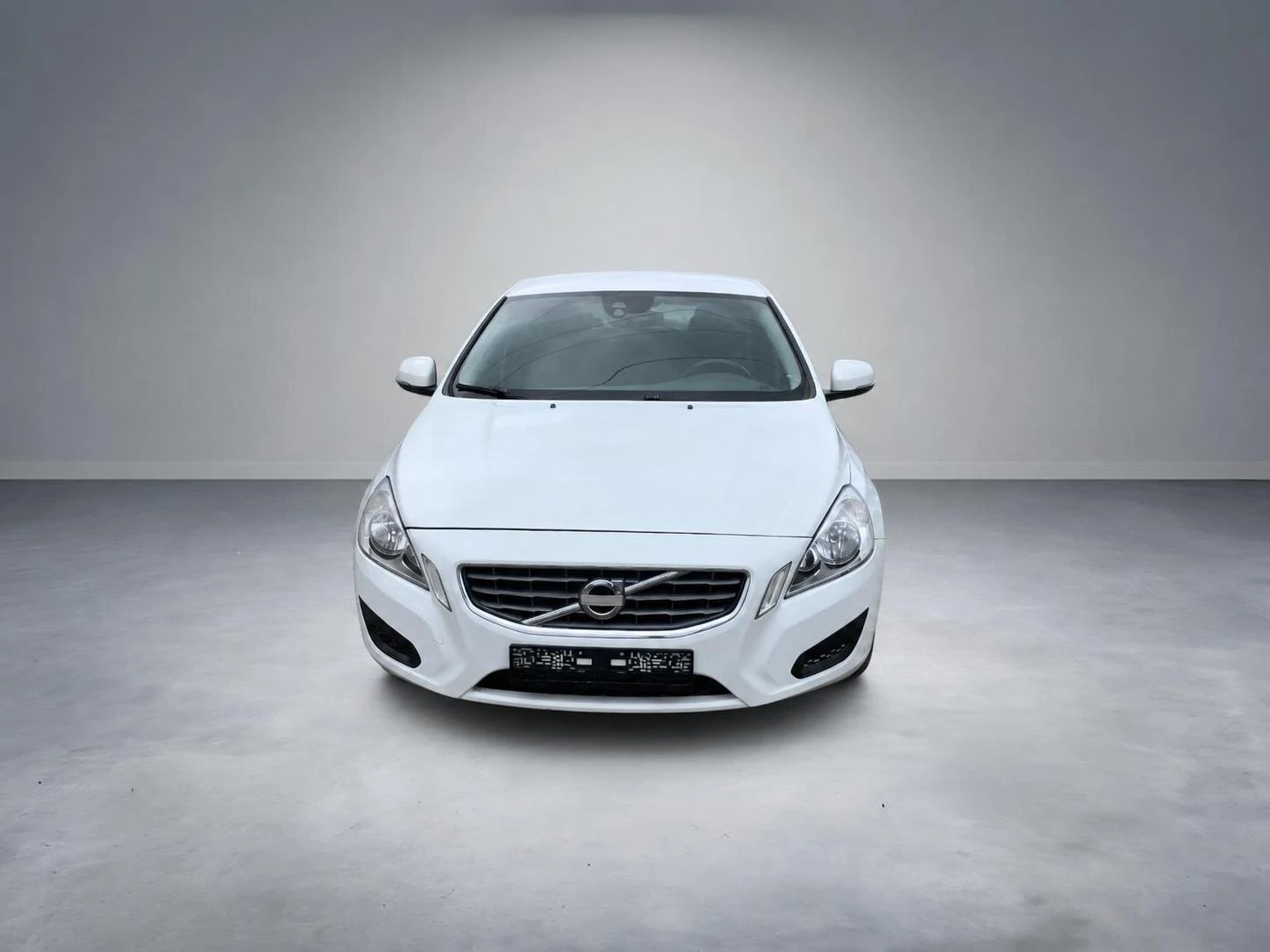 Volvo V60 2.0 D, снимка 2 - Автомобили и джипове - 49698069