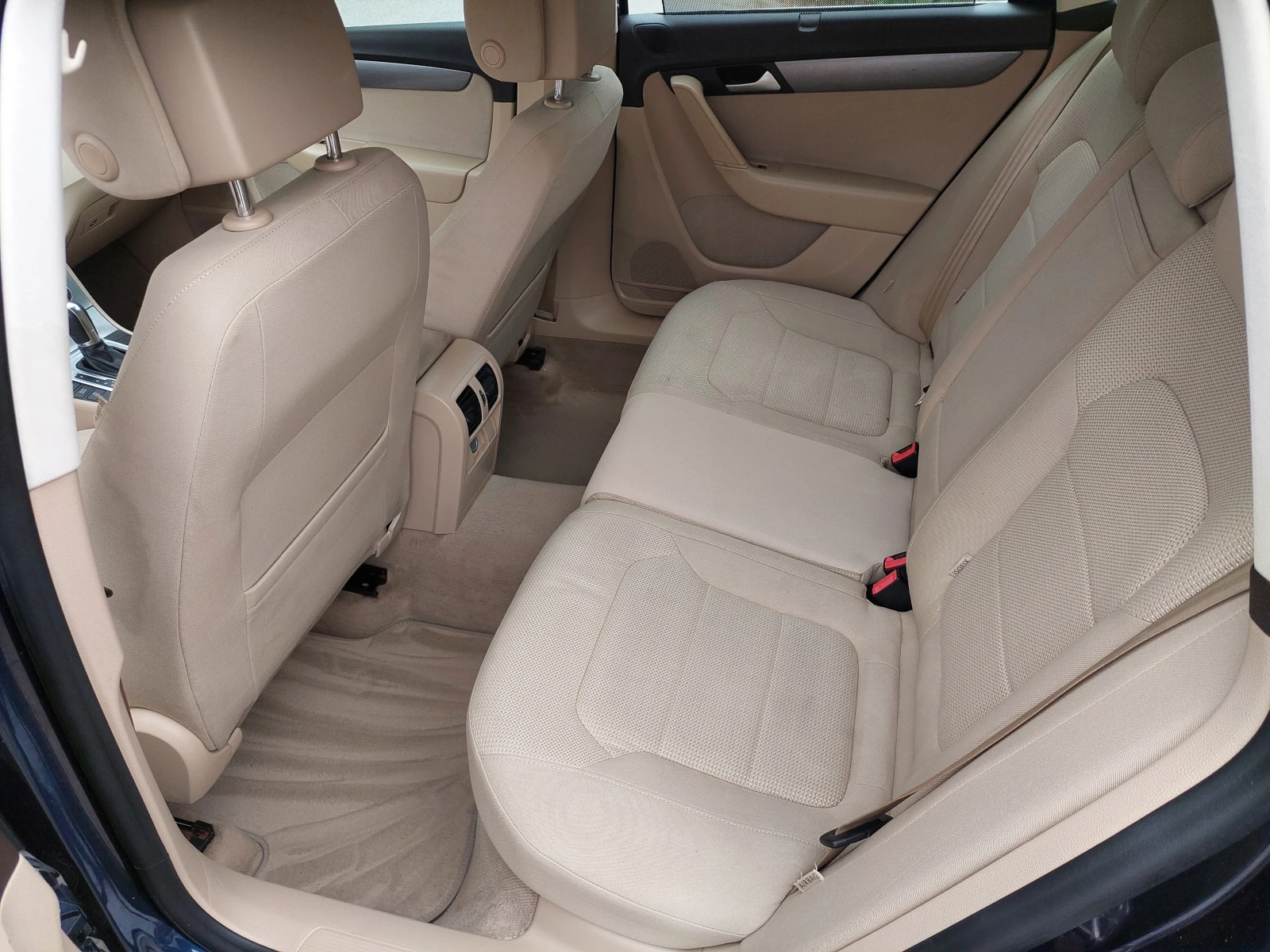 VW Passat 7 2, 0TDI 140ps DSG NAVI - изображение 8