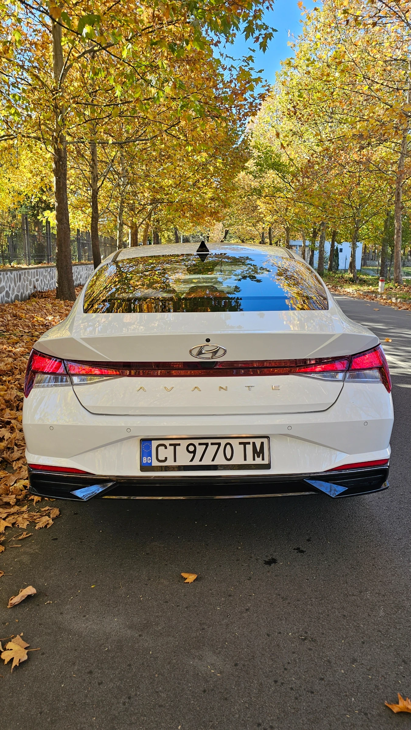 Hyundai Elantra | Mobile.bg   6