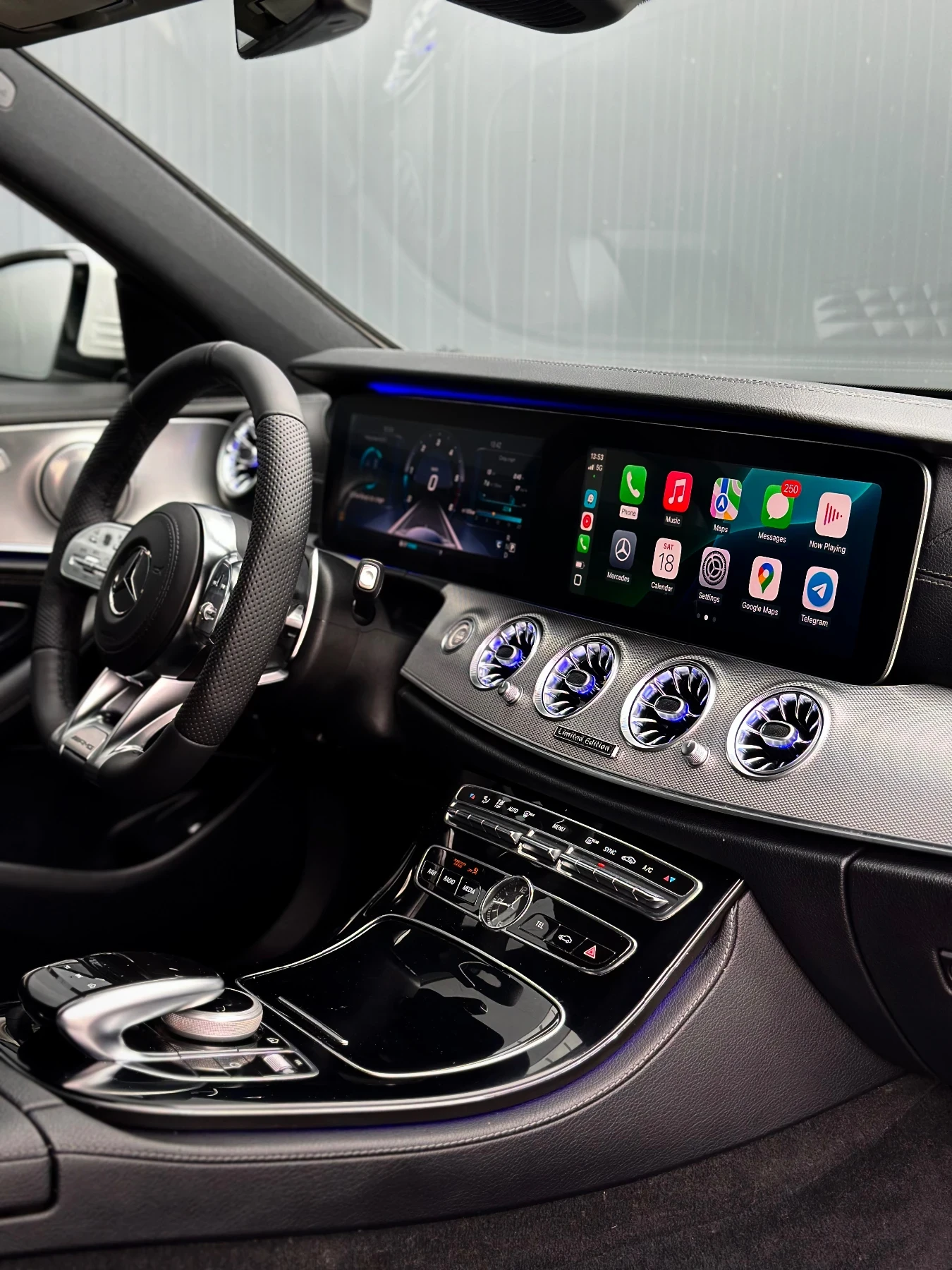 Mercedes-Benz E 220 Серв.ист. FACELIFT AMG 6.3 Пакет - изображение 5