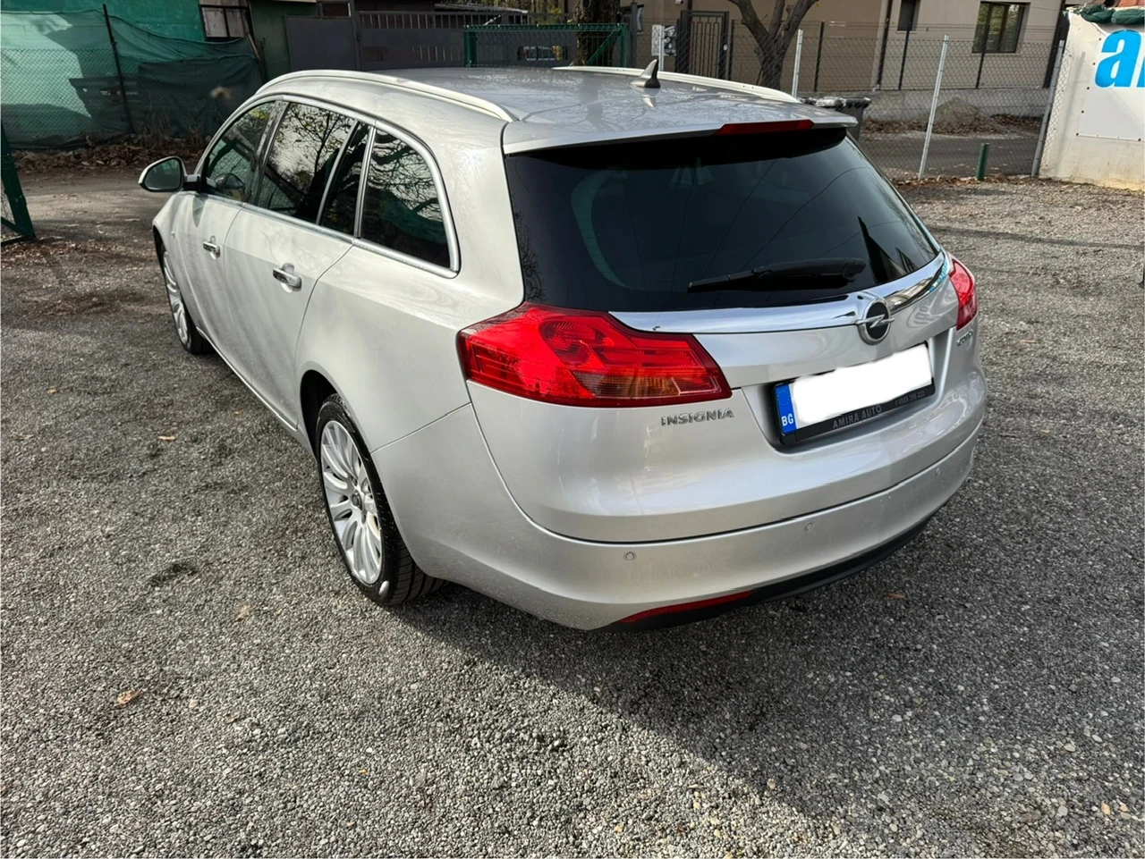 Opel Insignia 2.0CDTI 4x4 160кс/АВТОМАТИК/197510км./ОБСЛ. - изображение 6