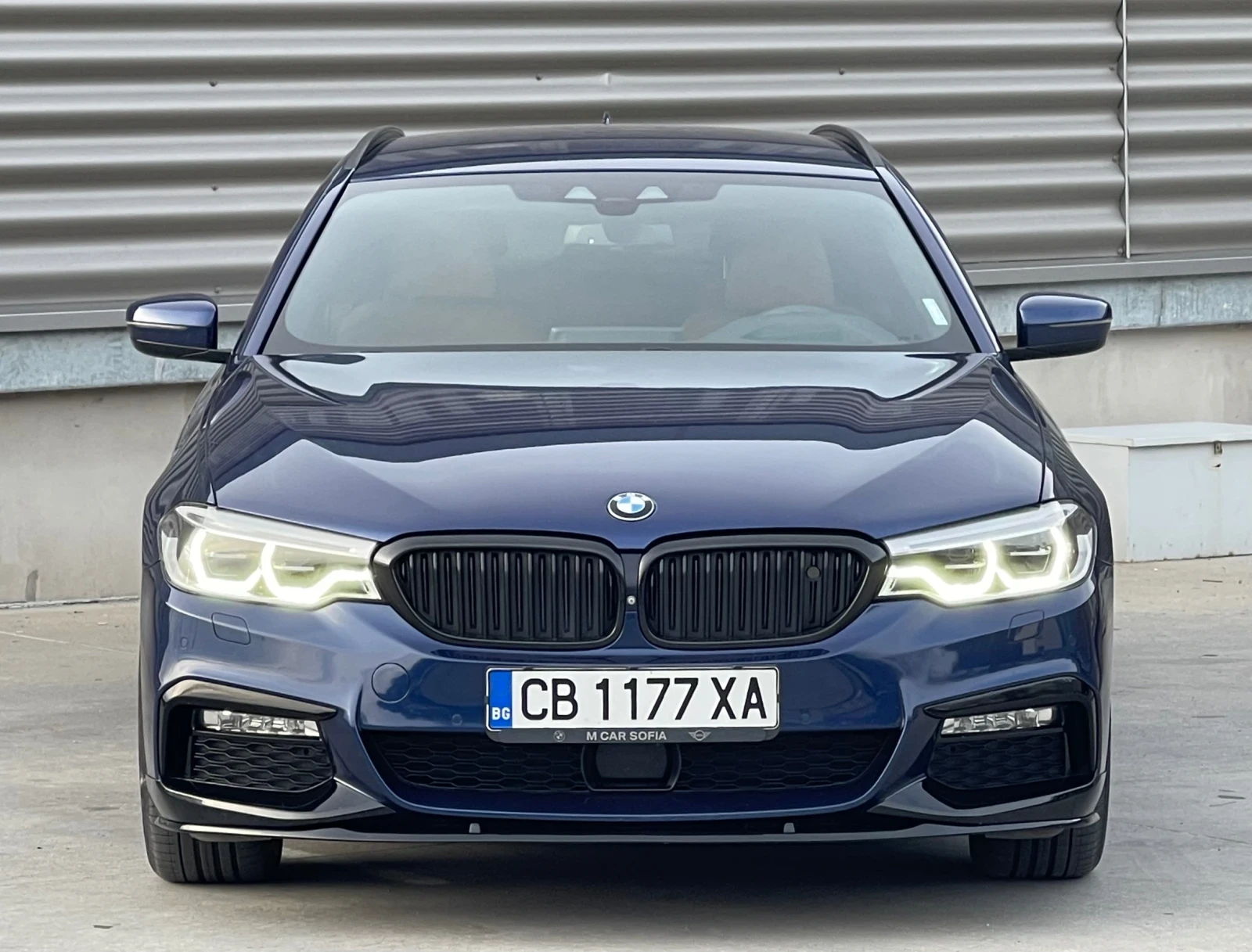 BMW 520 d G31 M-PACK Xdrive FULL OPTIONAL 122 000 КМ.